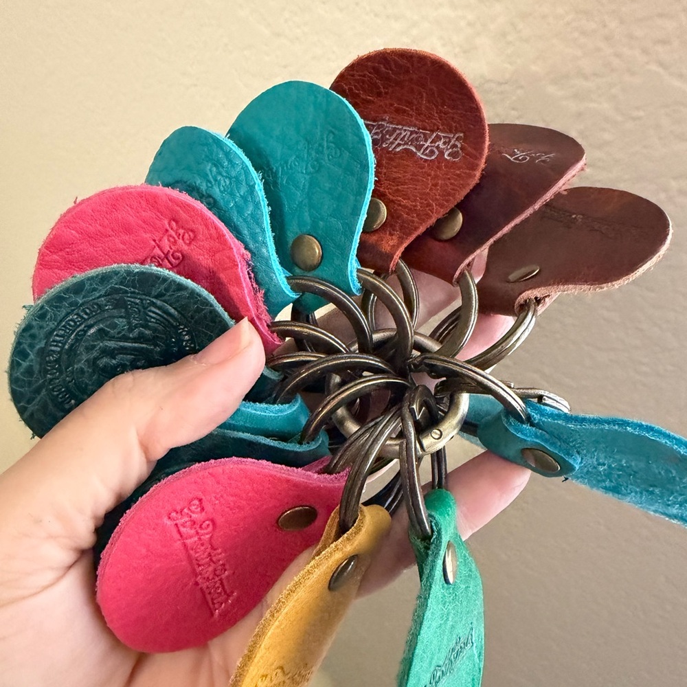 Go forth goods keychains - Picture 2 of 6